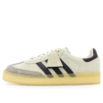 Adidas X Ronnie Fieg X Clarks 8Th Street Samba “Kithmas – Beyaz Siyah”